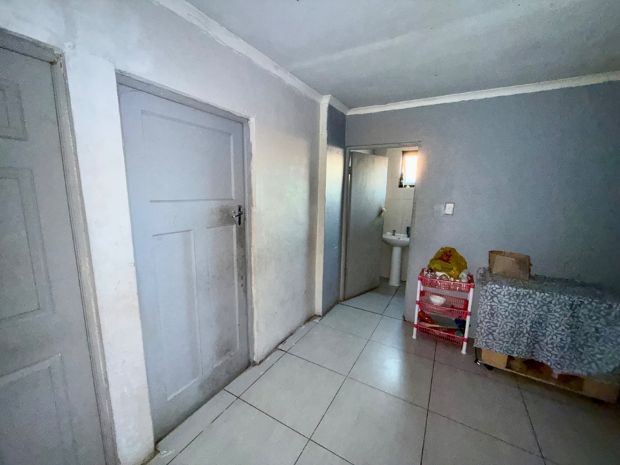 5 Bedroom Property for Sale in Vasco Estate Western Cape